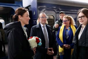 Новини України - До Києва прибули глава МЗС і міністерка праці та інтеграції Норвегії