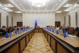 Новини України - Енергосистема витримала дев’ять масованих атак за сезон - Шмигаль