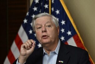 Новини світу - Сенатор Грем підтримав Трампа у його бажанні стати Папою Римським