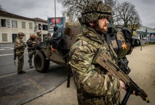 Новини світу - Шість країн готові направити війська до України