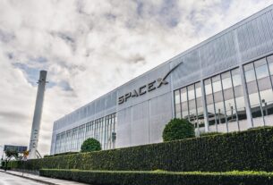 Новини бізнесу - SpaceX стала головним партнером Пентагону