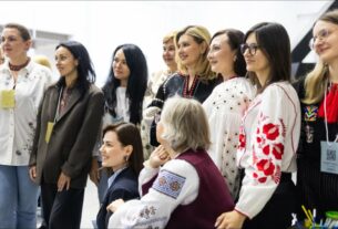 Під час робочої поїздки на Волинь перша леді України Олена Зеленська долучилася до Дня спільнодії