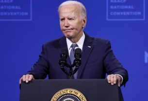 Новини світу - Байден звинуватив Трампа у потуранні Росії