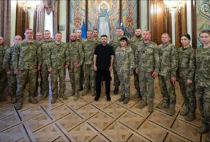 Володимир Зеленський відзначив нагородами військовослужбовців Держспецзв’язку