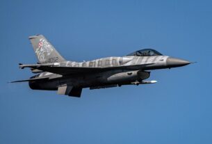 Новини світу - Чехія навчатиме українців на F-16 - прем'єр