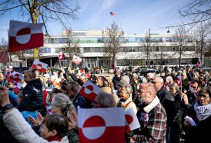 Новини світу - Данія викликала посла США через "шпигунство за Гренландією"