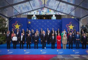 Виступ Володимира Зеленського у пленарному засіданні саміту Європейської політичної спільноти