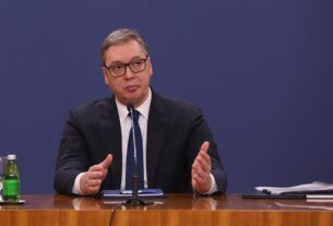 Новини світу - Літак президента Сербії "застряг" в Баку по дорозі до Москви