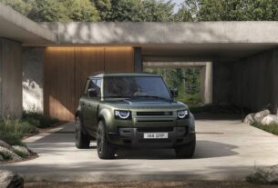 Авто новини - Представлено оновлений Land Rover Defender