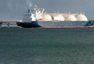 Новини світу - Росія укладе з Бахрейном трирічний контракт щодо постачання СПГ