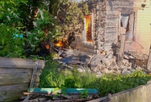 Новини України - Росіяни атакували дроном цивільних на Чернігівщині
