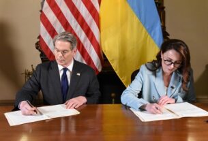 Новини світу - Стратегія "виграв-виграв": що дає Україні та США угода про копалини