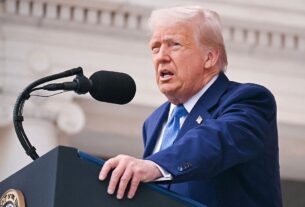 Новини світу - Трамп розглядає рішення щодо зброї Україні - ЗМІ