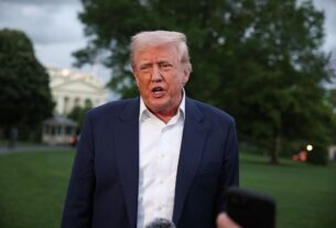 Новини світу - Трамп вимагає, щоб Україна погодилася на переговори з РФ у Туреччині