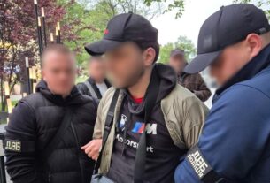 Новини Києва - У Києві власник барбершопу допомагав клієнтам тікати від мобілізації