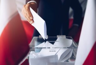 Новини світу - У Польщі проходить перший тур виборів президента