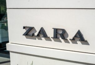 Новини бізнесу - У РФ магазини Zara працюють під іншими вивісками - ЗМІ