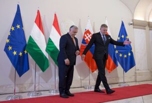 Новини світу - Угорщина та Словаччина відмовилися підтримати документ про стійкість ЄС