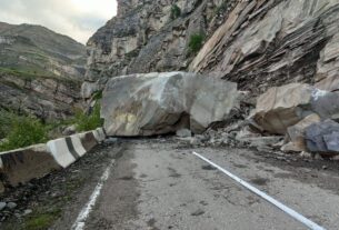 Новини світу - В Дагестані обвал скелі "відрізав" від світу понад 50 сіл