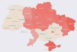 Новини України - В Одесі пролунали вибухи на тлі дронової атаки