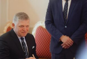 Новини світу - В Словаччині заявили, що Фіцо досі планує їхати на парад в РФ