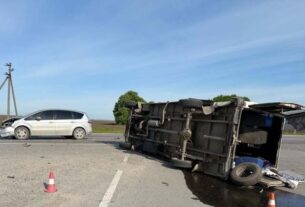 Новини України - В Тернопільській області перевернувся бус з пасажирами: вісім потерпілих