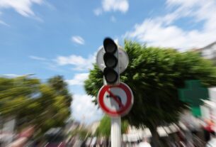 Новини світу - Відповідальність за блекаут у Франції взяли на себе анархісти