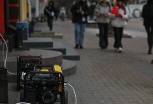 Новини України - Влітку можуть давати світло за графіками - як підготуватися до блекауту