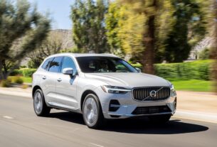 Авто новини - Volvo відкликає понад 413 тисяч авто в США через несправність камер