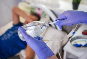 Новини Києва - Вже понад 60 хворих: у Києві шукають джерело спалаху гепатиту А