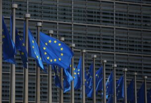 Новини світу - Єврокомісія представила план відмови від енергоносіїв РФ