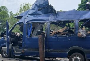 Новини України - Зеленський: В евакуаційній маршрутці вбито сім'ю