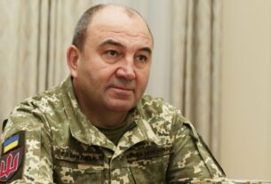 Новини України - Зеленський виключив зі складу Ставки генерала Гаврилюка