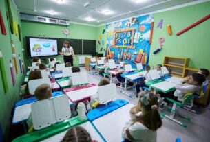 Новини України - Близько 100 тис. українських школярів перейшли на очну форму навчання - МОН