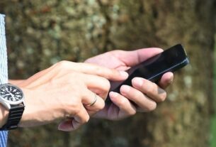 Технології - Частка смартфонів у світовому інтернет-трафіку перевищила 64%