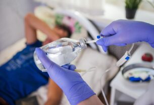 Новини України - Дві людини померли від ботулізму в Україні з початку року