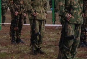 Новини світу - Грошей все менше: четвертий регіон РФ скорочує виплати військовим