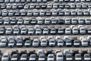 Авто новини - Китайські автодилери просять виробників знизити поставки