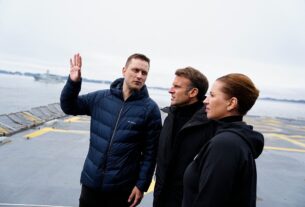 Новини світу - Макрон прибув до Гренландії на тлі претензій США
