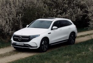Авто новини - Mercedes відкликає електромобілі через ризик займання батареї