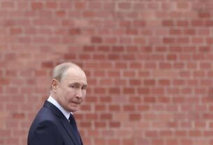 Новини світу - Путін анонсував скорочення військових витрат