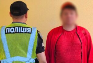 Новини Києва - У Києві 49-річний чоловік катався між вагонами метро