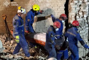 Новини Києва - У Києві з-під завалів дістали тіла ще трьох людей