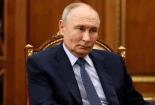 Новини світу - У Росії почали продавати свічки "з запахом Путіна"