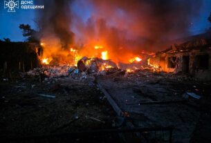 Новини України - Удар по Одещині: горіли станція швидкої та будинки