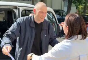 Новини світу - В Білорусі звільнили опозиціонера Тихановського
