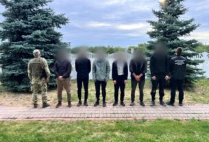 Новини України - Йшли в Угорщину: прикордонники викрили групу порушників