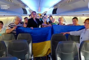 Новини України - З Ірану евакуювали 31 українця, серед них - 14 дітей