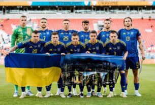 Новини спорту - Заклик до світу: збірна України вийшла на поле з фото зруйнованого Києва