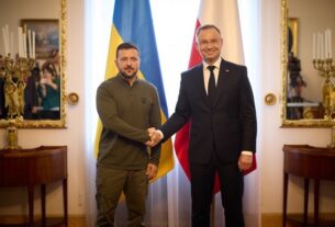 Новини України - Зеленський нагородив Дуду орденом Свободи
